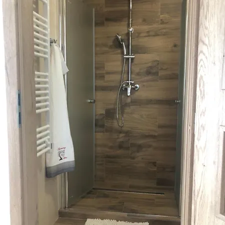 Nad Lipou, Apartman 2